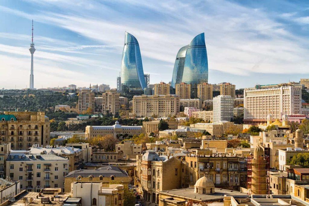 ده تا از بهترین کشورها برای سفر خانوادگی از نظر امنیت، قیمت و جذابیت آذربایجان