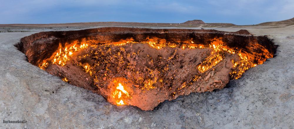 Darvaza,(derweze),Gas,Crater,(called,Also,The,Door,To,Hell) گودال داروازه