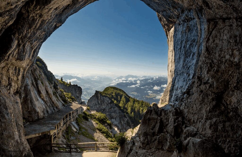 eisriesenwelt-caves-austria3 آیسریزنولت