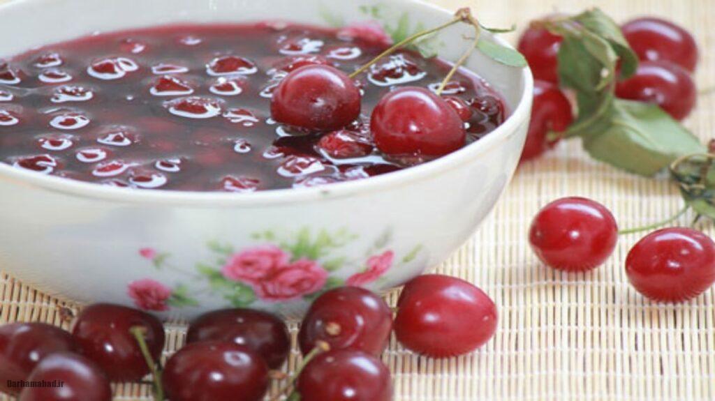 مربای آلبالو مربای آلبالو