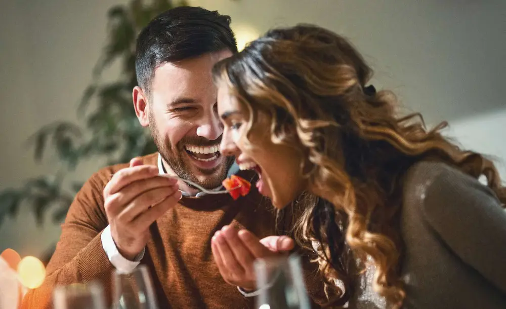 چگونه از زندگی متاهلی لذت ببریم؟ ایجاد صمیمیت در زندگی متاهلی