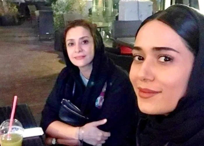 عکس پریناز ایزدیار و خواهرش پریناز ایزدیار و خواهرش ، خانواده بازیگران فیلم زن و بچه