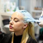 علت و دلایل رنگ نگرفتن مو در دوران پریودی چیست؟!