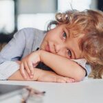 چرا کودکان والدینشان را به اسم کوچک صدا می کنند