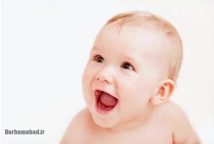 علت زبان دراوردن زبان نوزاد ها چیه و چیکار باید بکنیم؟