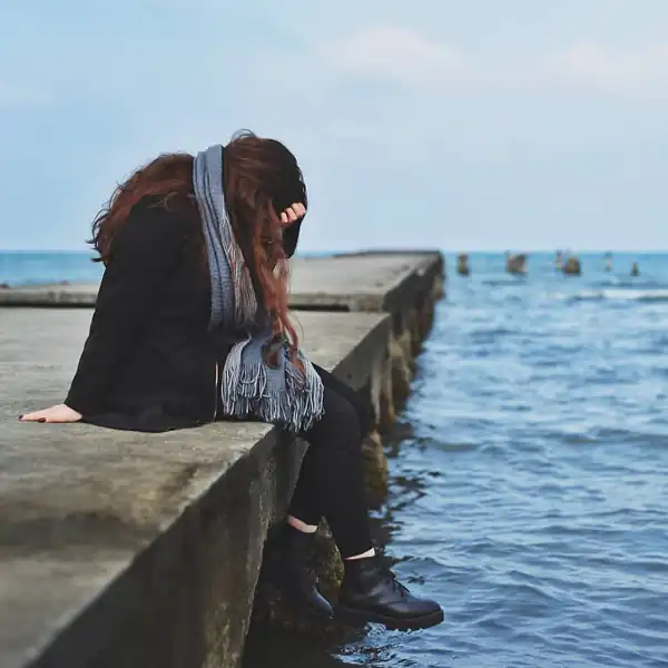 عکس پروفایل غمگین