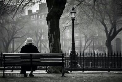 ۹ نشانه پنهان تنهایی مزمن که بر ذهن و بدن شما اثر می‌گذارد