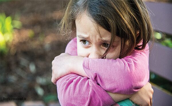 ‌جامعه‌ on Fars: "استاد روانپزشکی کودکان با برشمردن مهم‌ترین علل و نشانه‌های بروز اضطراب و روش‌های درمان این بیماری مهم در کودکان، گفت:‌ والدین هرگز مقابل کودکان دعوا نکنند." | Fars