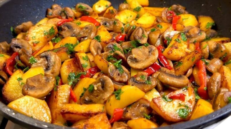 غذا با قارچ و سیب زمینی