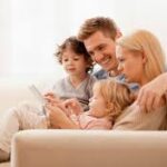 چگونه روابط خانوادگی را از نو بسازیم؟ راهکارهایی برای احیای صمیمیت در خانواده