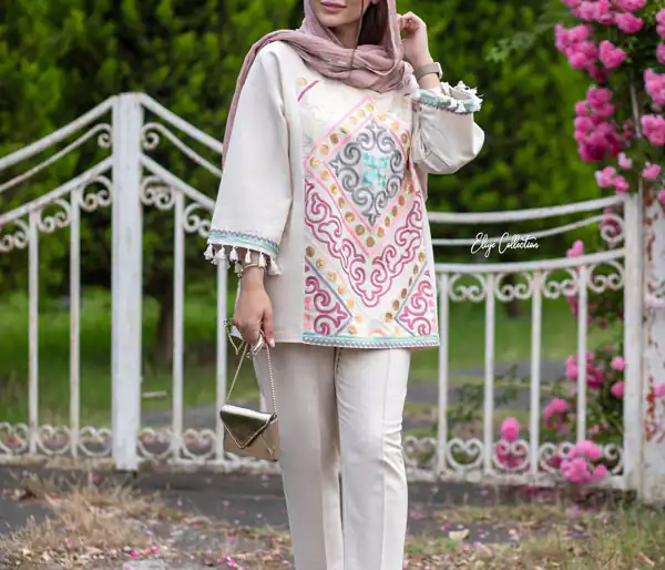 مدل مانتو ۱۴۰۴ سوزن دوزی شده