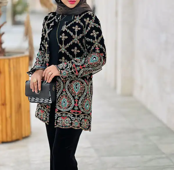 مدل مانتو ۱۴۰۴ سوزن دوزی شده