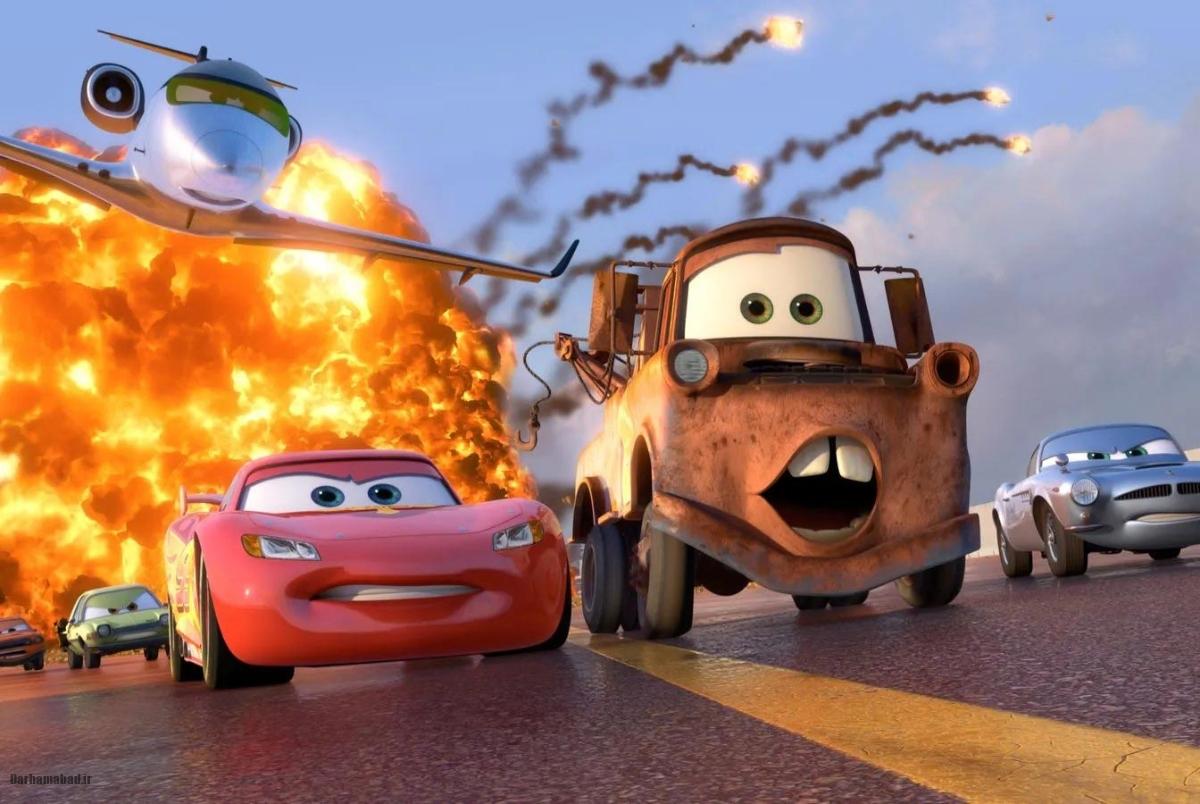 در انیمیشن ماشین‌ها، شاهد نابودی و سقوط بشریت به‌وسیله ماشین‌ها هستیم