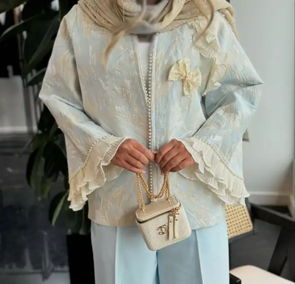 مدل مانتو جلوباز کوتاه