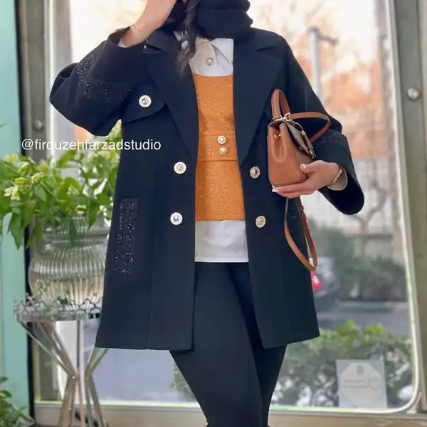 مدل مانتو ۱۴۰۴ دکمه دار