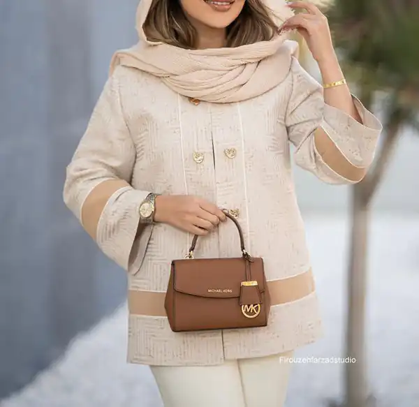 مدل مانتو ۱۴۰۴ دکمه دار