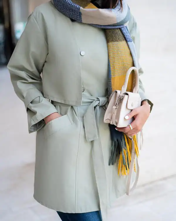 مدل مانتو ۱۴۰۴ دکمه دار