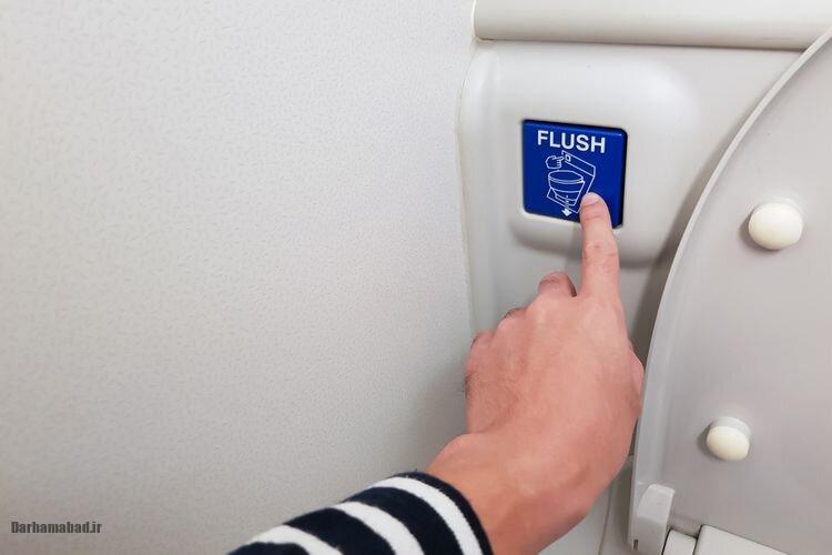 تکلیف ضایعات داخل توالت‌های هواپیما چه می‌شود؟