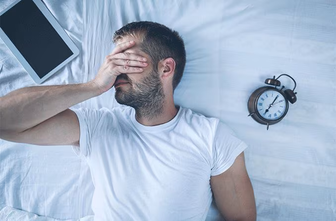 بررسی تأثیر کم_خوابی بر فشار خون در درهم آباد