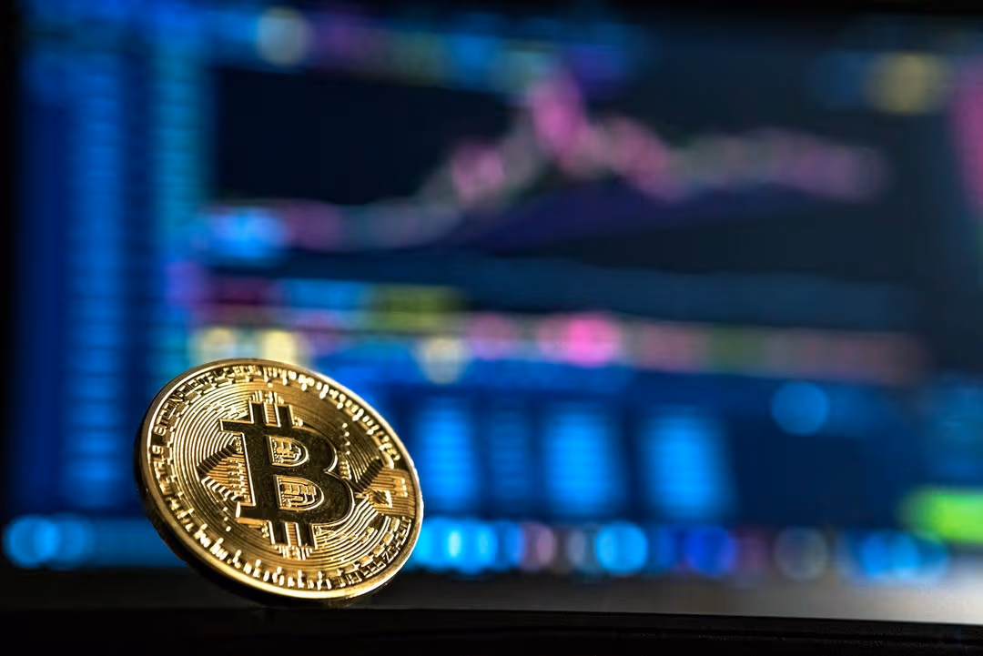 بررسی تاریخچه قیمت بیت_کوین از ۲۰۰۹ تا ۲۰۲۵ بررسی تاریخچه قیمت بیت_کوین از ۲۰۰۹ تا ۲۰۲۵