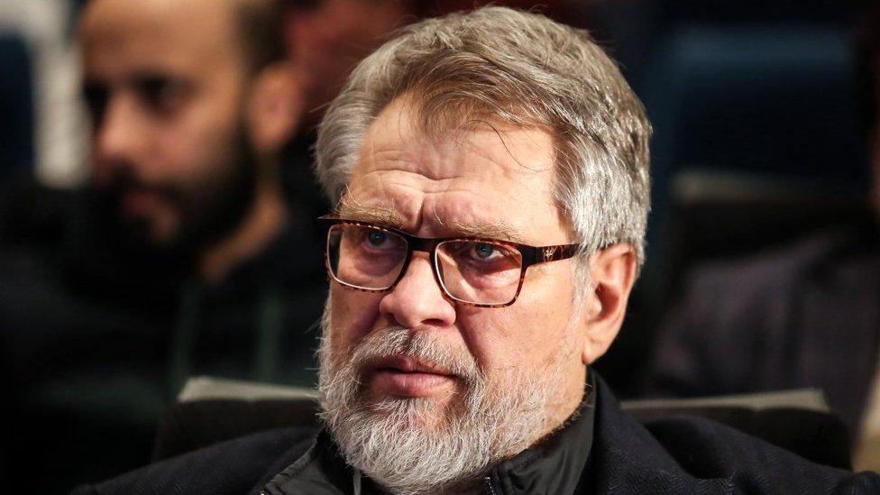 نادر طالب زاده نادر طالب زاده