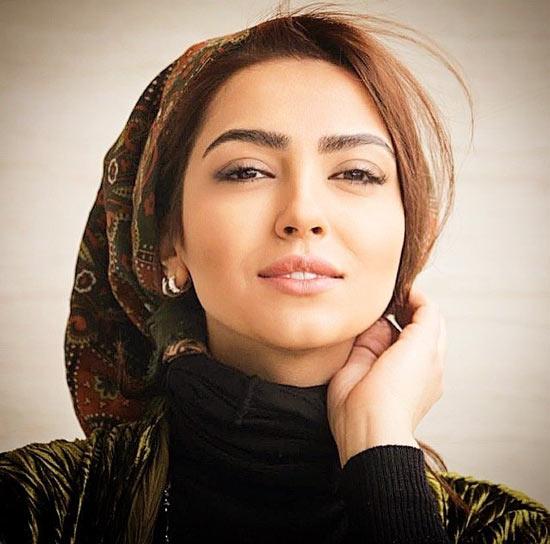 مونا کرمی مونا کرمی