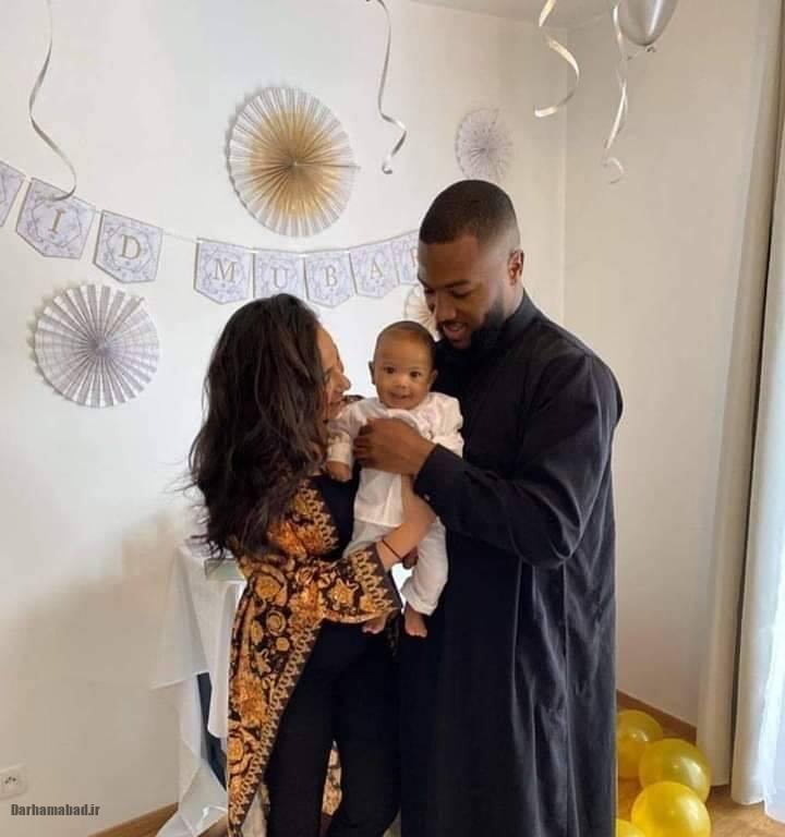 همسر ( زن ) داکنز نازون و فرزندش