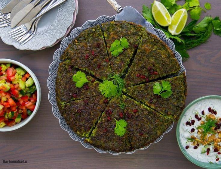 کوکو سبزی مجلسی با گردو