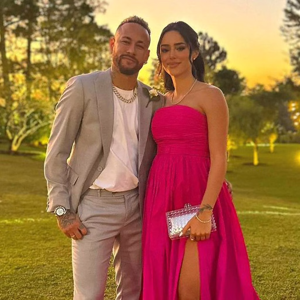 Neymar wife husband - نیمار کنار همسرش Neymar wife husband - نیمار کنار همسرش