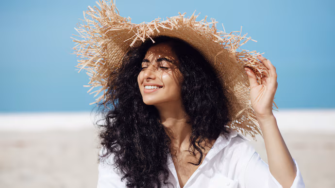 مراقبت از مو در تابستان Summer Hair Care