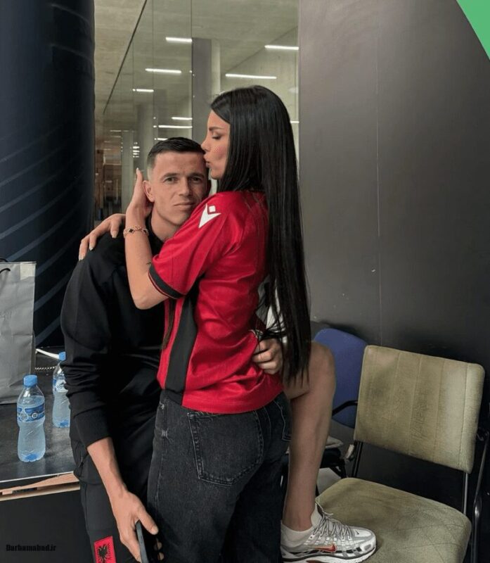 یاسر آسانی و زنش ، همسرش