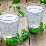 طرز تهیه شربت خاکشیر و تخم شربتی؛ خنکی بینظیر برای روزهای گرم