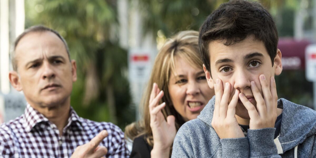 رفتارهای پرخطر نوجوان