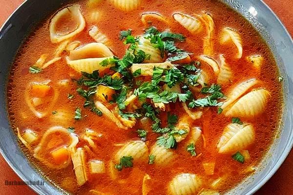 trz theyh ash makarvni khangi aramsh dar yek kase dagh