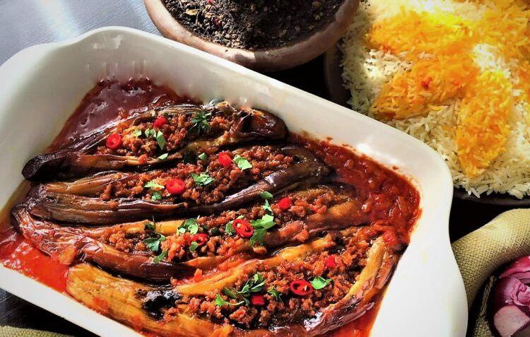 بادمجان شکم پر