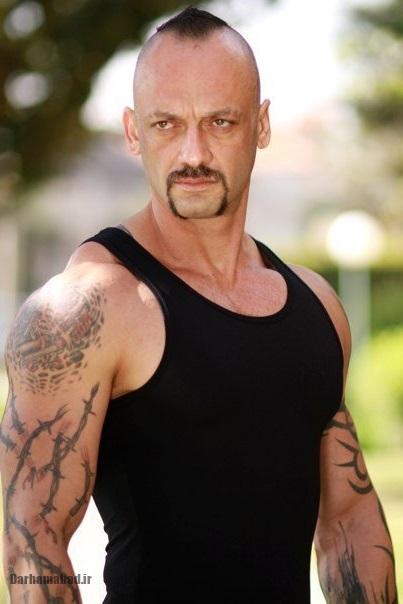 عکس و زندگی نامه کامبیز قربانی