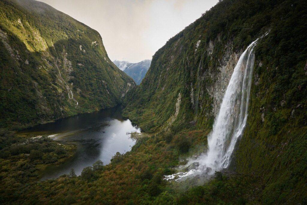 fiordland-national-park-new-zealand1 آبشارهای فیوردلند