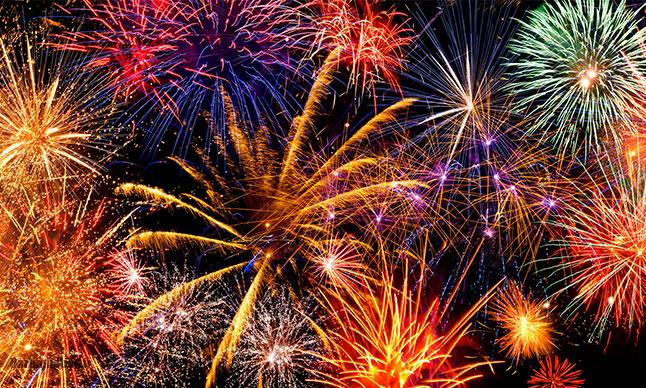 آتش بازی و نورهای رنگی در خواب آتش بازی و نورهای رنگی در خواب