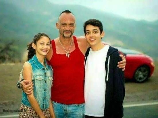 کامبیز قربانی با دخترش مایا قربانی و پسرش دارا قربانی - یاقوت رسولی همسرش