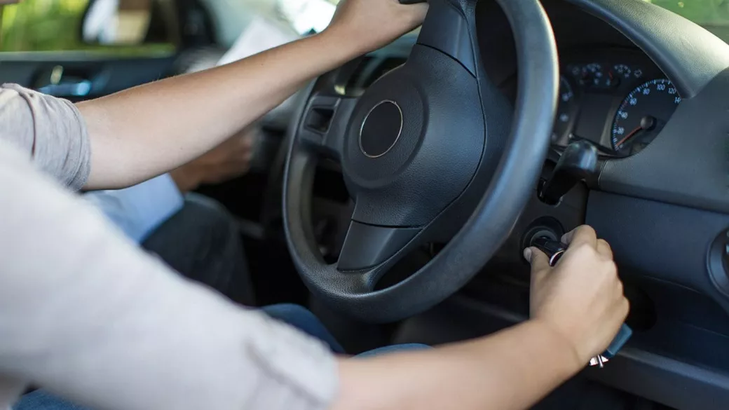 استارت نخوردن خودرو