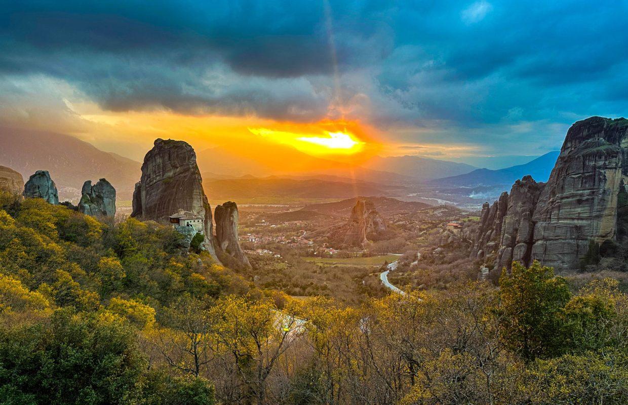 meteora-greece2