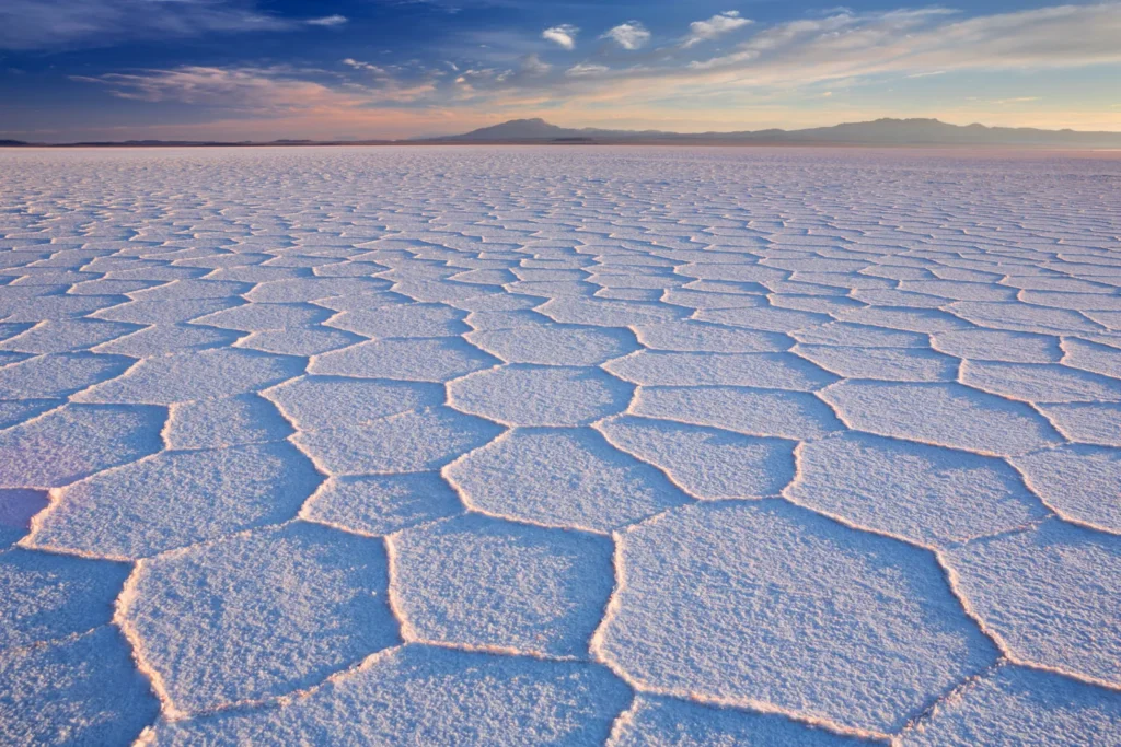 salar-de-uyuni-bolivia اویونی