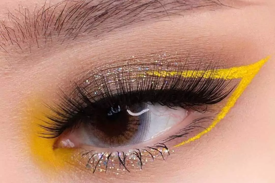 آرایش چشم گرافیکی