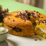 ته چین مرغ و قارچ