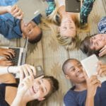 تأثیر شبکه‌های اجتماعی بر تصویر بدن نوجوانان