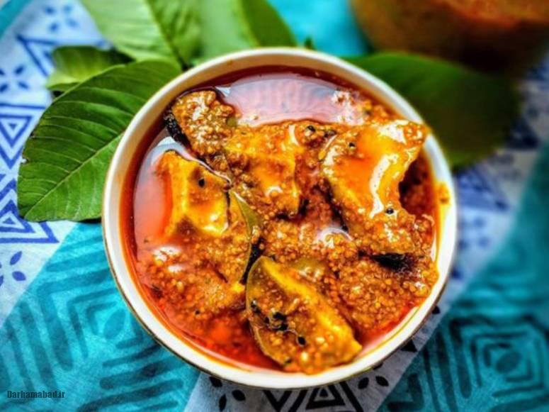 ترشی انبه: طعمی تند و دلپذیر از دل طبیعت