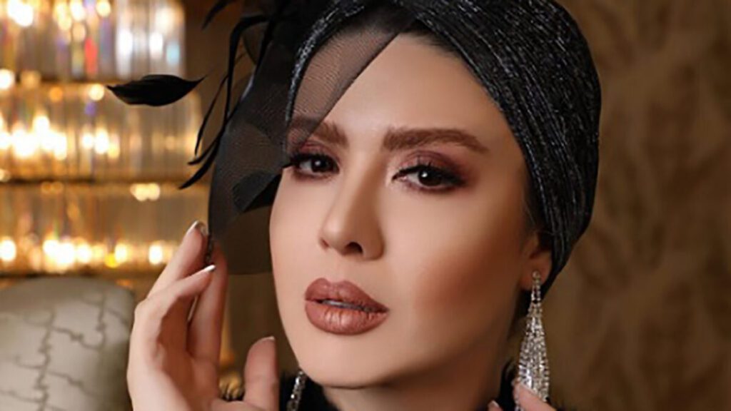 نازنین کریمی