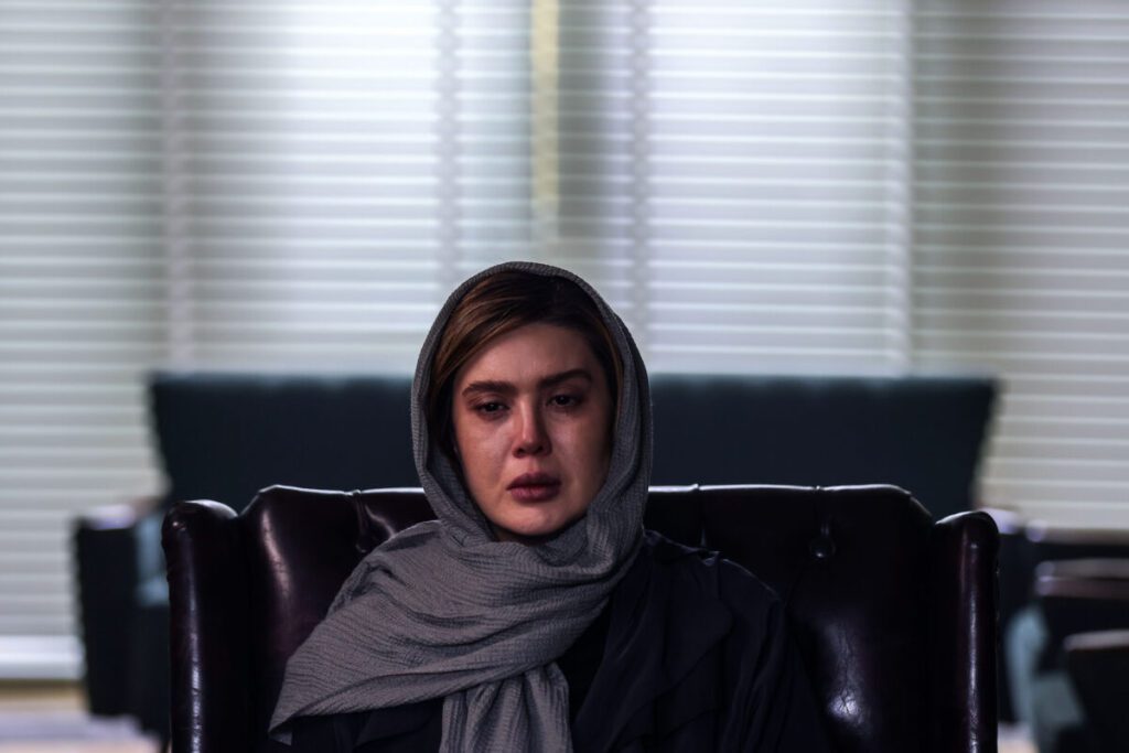 نازنین کریمی