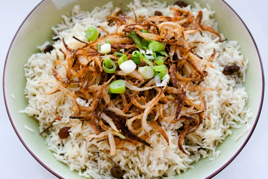basmatirice_friedonions1 پیاز داغ بر روی پلو