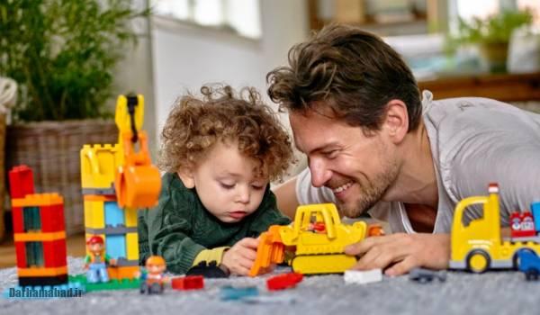 بازی پدر با کودک بازی پدر با کودک
